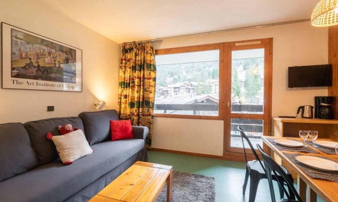 Les Avanchers-Valmorel Apartment | 50m from ski slopes, 1st floor, view mountain, balcony, ski locker, 34m², Valmorel