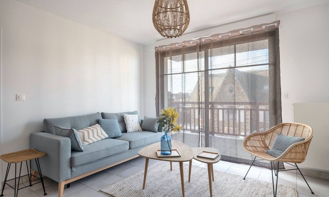 Pleneuf-Val-Andre Apartment | 50m from the beach, seview flat for 6