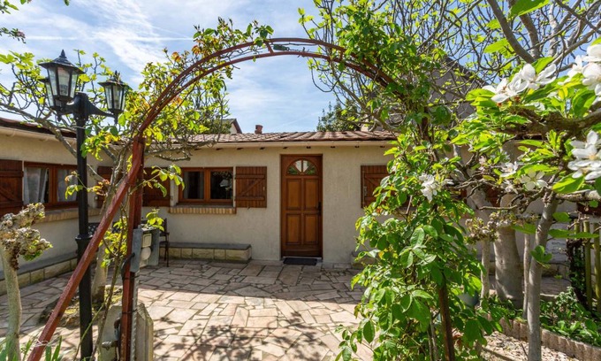 Vigneux-sur-Seine House | 51 m² House ∙ 2 bedrooms ∙ 6 guests