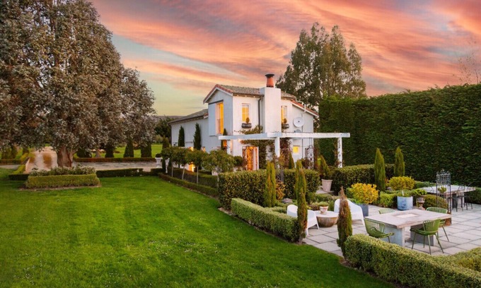 Dyerville House | 51 Southdown, Martinborough