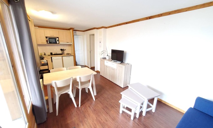 Besse-et-Saint-Anastaise Apartment | 5159A