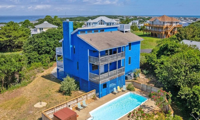 Carolina Dunes House | 519 OBX Rental in Duck with Pool, Hot Tub, Close to the Beach, & Dog-Friendly!