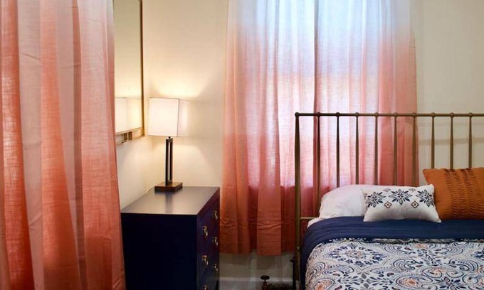 New Rochelle Apartment | 52 m² Apartment ∙ 2 bedrooms ∙ 4 guests