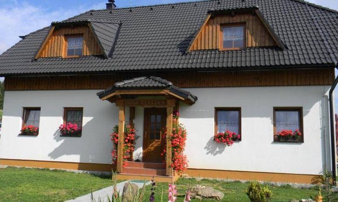 Kvilda Cabin | 52 m² Lodge ∙ 5 guests
