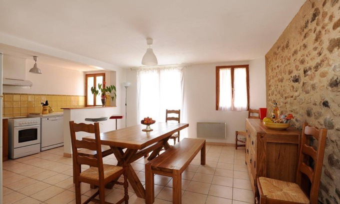 Prades House | 54 m² Gîte ∙ 2 bedrooms ∙ 4 guests