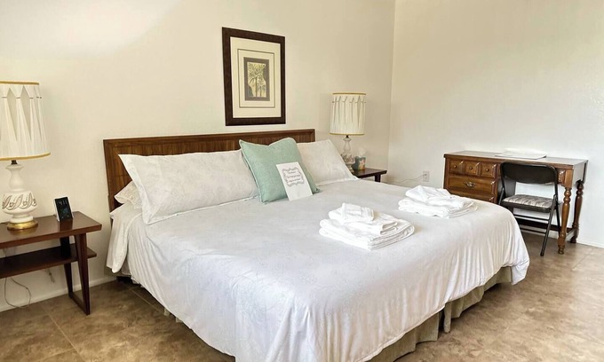 Sun City House | 55+ Golfer's Bliss! Ex-Large 2100 SQFT Home!