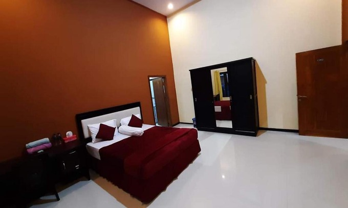 Kalipuro House | 55 Ketapang Homestay