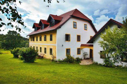 Zbytiny Apartment | 55 m² Apartment ∙ 2 bedrooms ∙ 4 guests