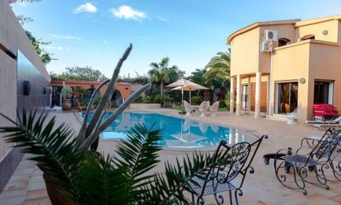 Dcheira El Jihadia Villa | 550 m² Villa ∙ 6 bedrooms ∙ 12 guests