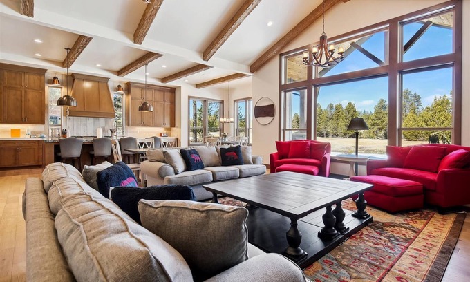 Sunriver House | 56755 Dancing Rock "Grandview Lodge" (Caldera Springs)-Sunriver, Oregon: Hot Tub, BBQ, WiFi, Quarry Pool & Fitness Center, Mt. Bachelor, Golf, Deschutes River, Tennis, Bike Paths