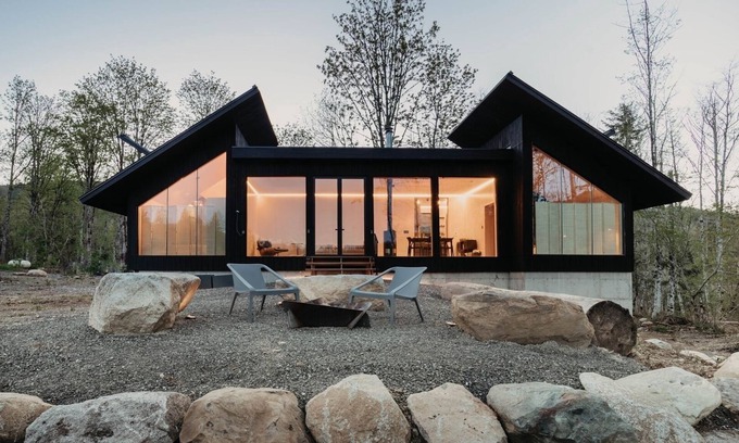 Maple Falls Cabin | 58MF - Wi-Fi - Pets OK - EVC - Amazing Views by RedAwning