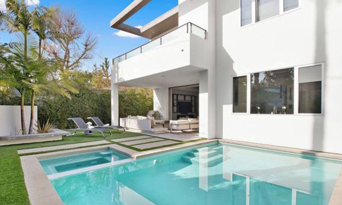 Carthay Circle Villa | 5th Street Villa - Pool/Spa