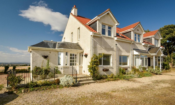 St. Andrews Apartment | 6-bedroom House with outstanding Sea and St Andrews Views