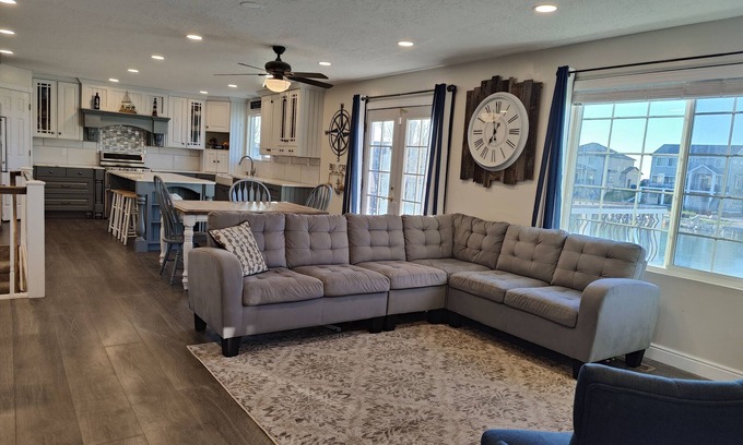 Stansbury Park House | 6 Bedroom Lake house with private beach