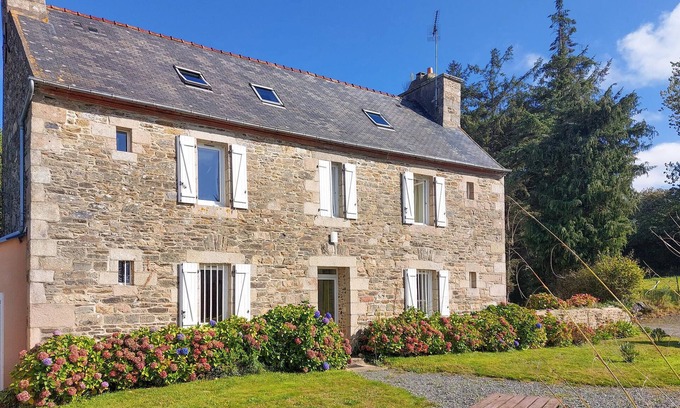 Minihy-Treguier House | 6 bedroom lovely home in Tréguier