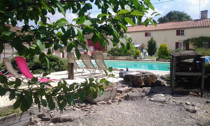 Oulmes House | 6 bedroom Traditional Farmhouse, private pool, indoor & outdoor games areas.