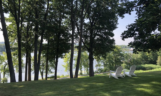 Saratoga Springs House | 6 BR 2.5 Bath - Beautiful Saratoga Lake View - close to Saratoga Racetrack
