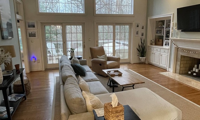 Arnold House | 6-BR Kid-Friendly Retreat Minutes from USNA and Downtown Annapolis!