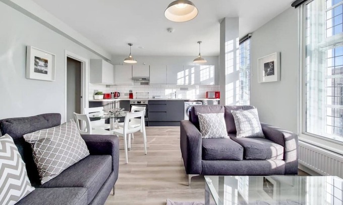 Twickenham Riverside Apartment | 6 Brewers Lane - 1 bedroom apartment