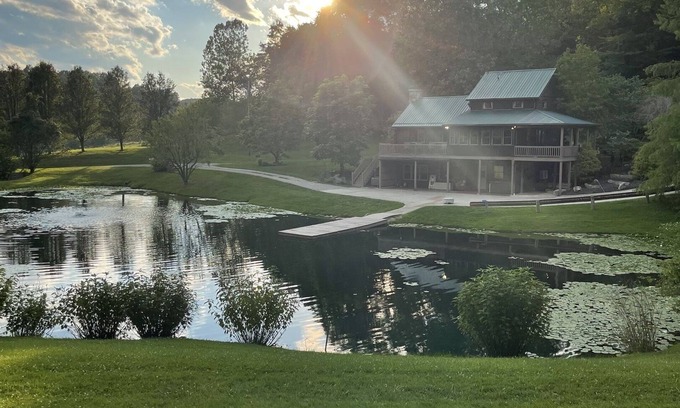 Ava Cabin | 6 Guests | Ponds | Hot Tub | Game Room | Trails