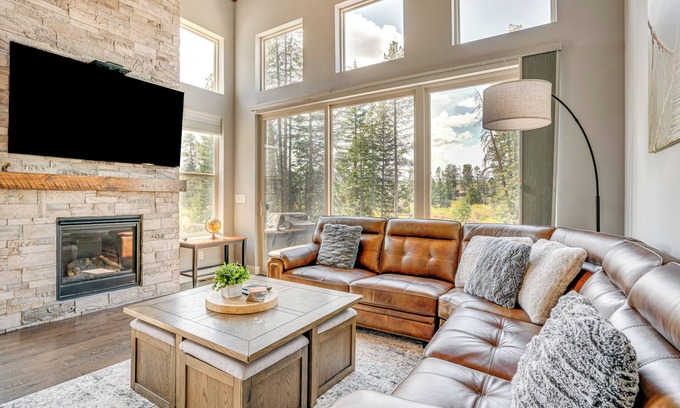 Rendezvous House | 6 Mi to Winter Park Resort: Home w/Free Shuttle