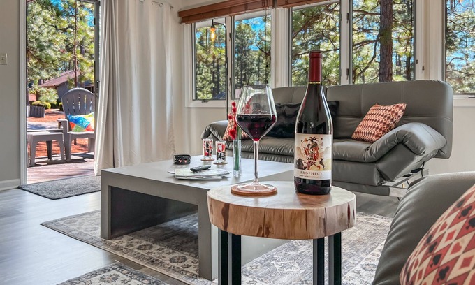 Pinehurst House | #6 near Village w/King * Pinehurst Brews and Snooze * 4 Beds * EV Charger