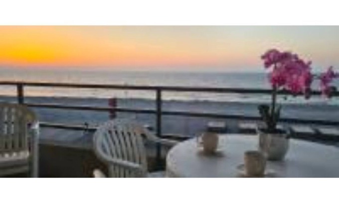 Mesnil-Val Apartment | 6-person apartment facing the sea + parking