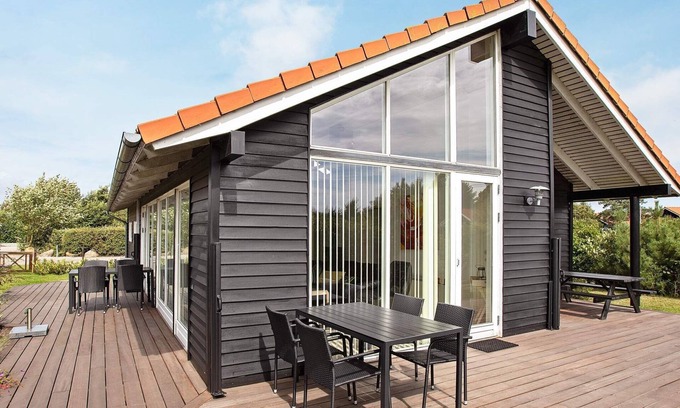Marielyst House | 6 person holiday home in Væggerløse