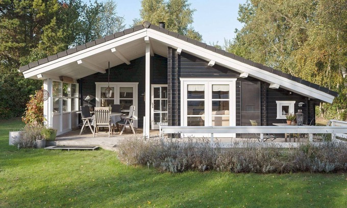 Bøtø By House | 6 person holiday home in Væggerløse-By Traum
