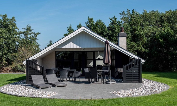 Blavand Strand House | 6 person holiday home in Blåvand