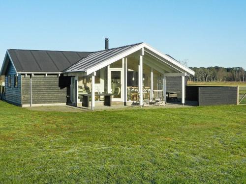 Aalbaek House | 6 person holiday home in lb k