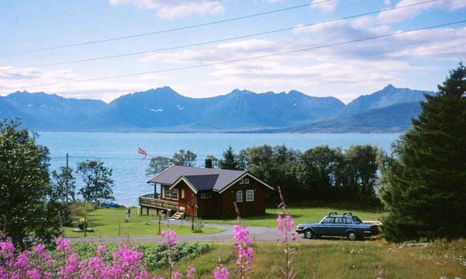 Kvaefjord Municipality House | 6 person holiday home in BORKENES-By Traum