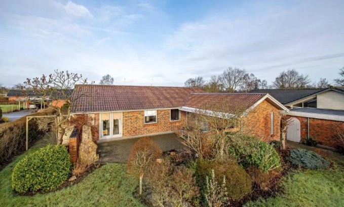 Billund House | 6 Room Holiday House, Private Garden, Lego House, Legoland, Lalandia,