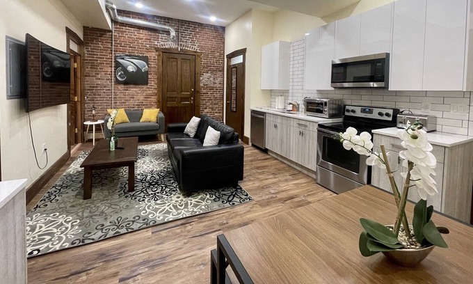 Pawtucket Apartment | 6 TOTAL BEDROOMS 8 BEDS SLEEPS 16!