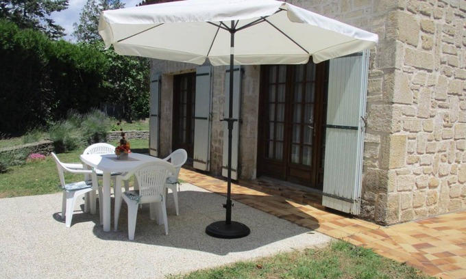Valros House | 60 m² Gîte ∙ 2 bedrooms ∙ 4 guests