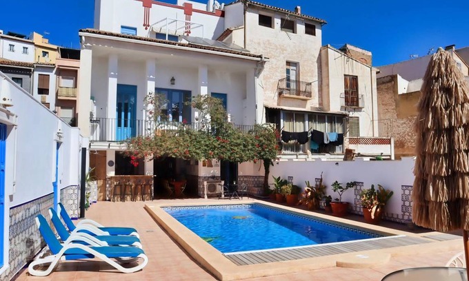 Callosa d' En Sarria Villa | 600 m² Villa ∙ 9 bedrooms ∙ 16 guests