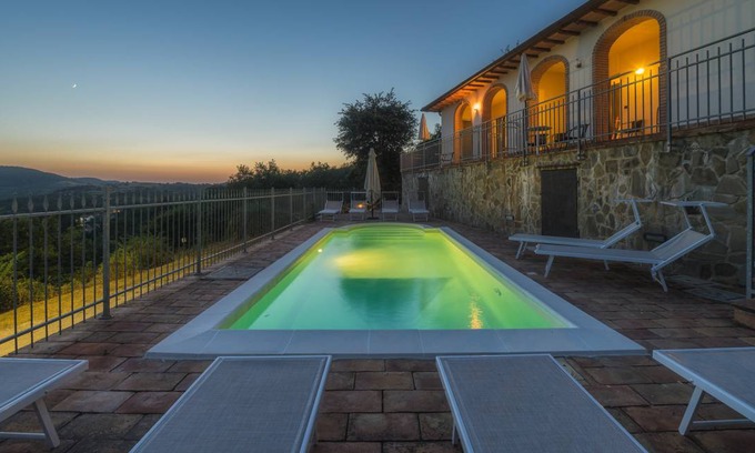 Lisciano Niccone Villa | 600 m² Villa ∙ 5 bedrooms ∙ 10 guests
