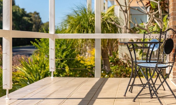 Forster House | 63 Burgess Road - Incredible views and location near beautiful Burgess Beach.