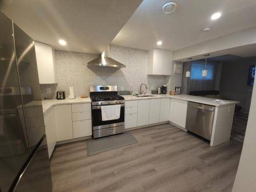 Southwest Edmonton Apartment | 65 m² Apartment ∙ 2 bedrooms ∙ 6 guests