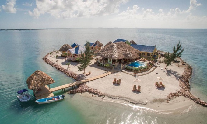 Placencia Villa | 650 m² Villa ∙ 5 bedrooms ∙ 14 guests