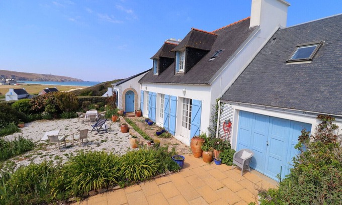Cleden-Cap-Sizun Villa | 669-Villa on Baie des Trépassés, superb sea view
