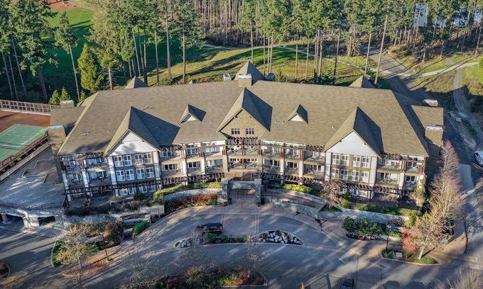 Bear Mountain Resort Hotel | 67 m² Hotel ∙ 4 guests