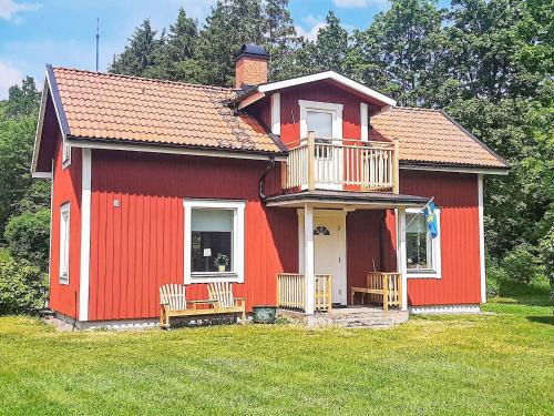 Nordostra Motala House | 7 person holiday home in MOTALA-By Traum