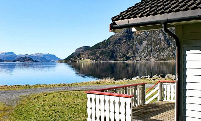 Silda House | 7 person holiday home in Selje