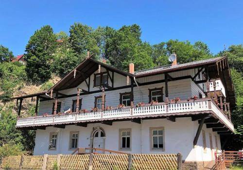 Loschwitz Apartment | 70 m² Apartment ∙ 2 bedrooms ∙ 6 guests