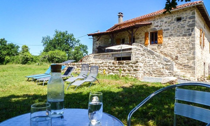 Saint-Bressou House | 70 m² Gîte ∙ 2 bedrooms ∙ 5 guests