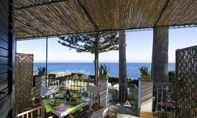 Fontane Bianche Villa | 70 m² Villa ∙ 2 bedrooms ∙ 4 guests