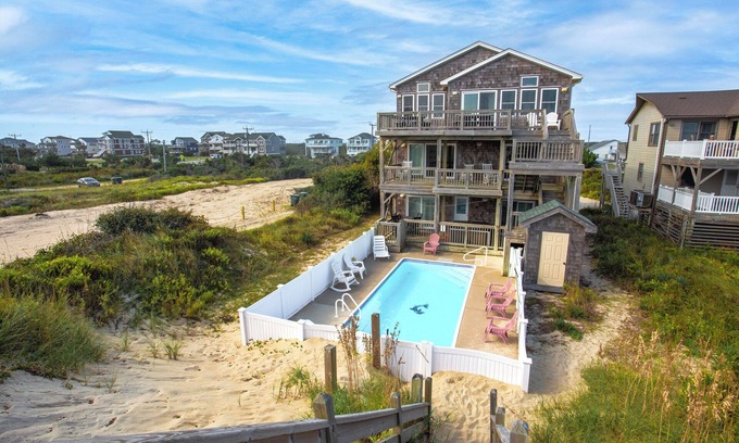South Nags Head House | 7076 JMJ Seascape * Oceanfront * Pool * Hot Tub