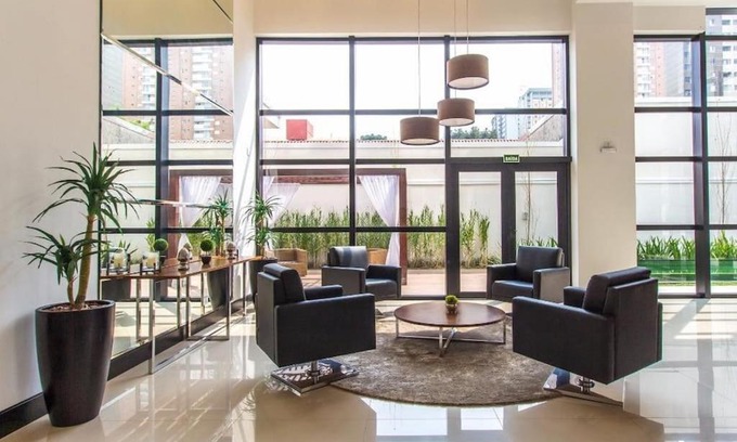 Reboucas Apartment | 709- Apartamento Decorado Encantador, mobiliado, amplo, cozinha completa, Excelente localização no Rebouças