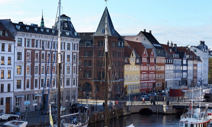 Nyhavn - Amalienborg Hotel | 71 Nyhavn Hotel